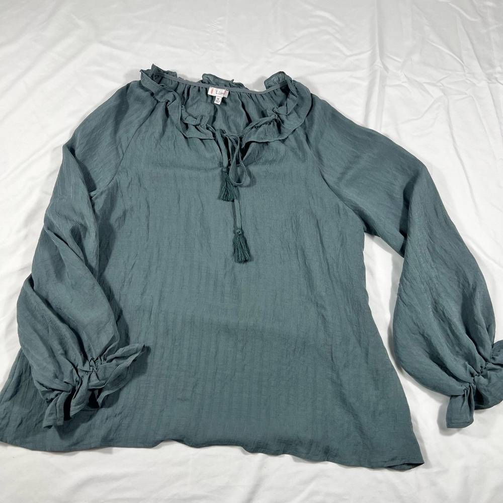 Love Green Blouse with Elegant Design